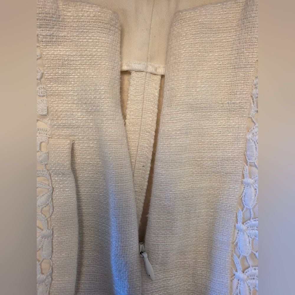 SALE Zara XS Ivory Shorts - Picture 5 of 10